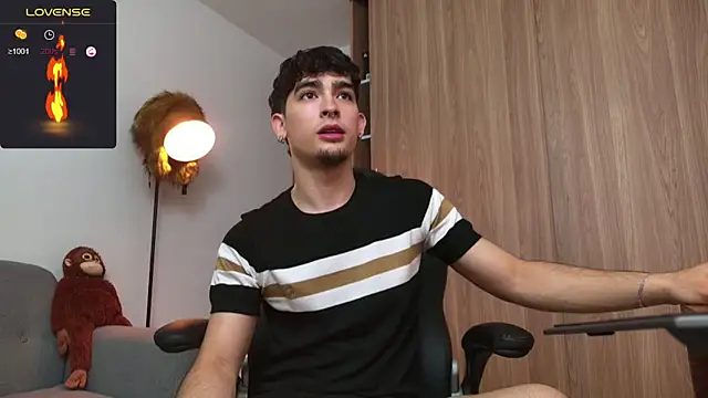 Snapshot of zenn_rush1 chatting on 01/18/25, 11:43 zenn rush1 online show from 01/18/25, 11:43