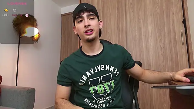 Snapshot of zenn_rush1 chatting on 01/29/25, 12:45 zenn rush1 online show from 01/29/25, 12:45