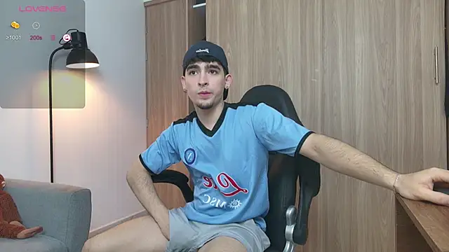 Snapshot of zenn_rush1 chatting on 02/12/25, 01:27 zenn rush1 online show from 02/12/25, 01:27