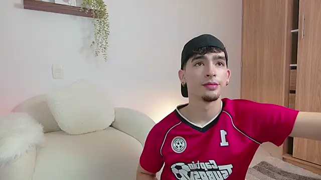 Snapshot of zenn_rush1 chatting on 03/05/25, 01:06 zenn rush1 online show from 03/05/25, 01:06