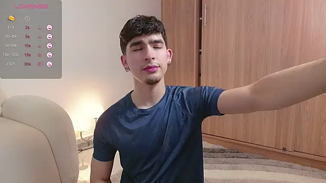 Snapshot of zenn_rush1 chatting on 03/07/25, 01:29 zenn rush1 online show from 03/07/25, 01:29