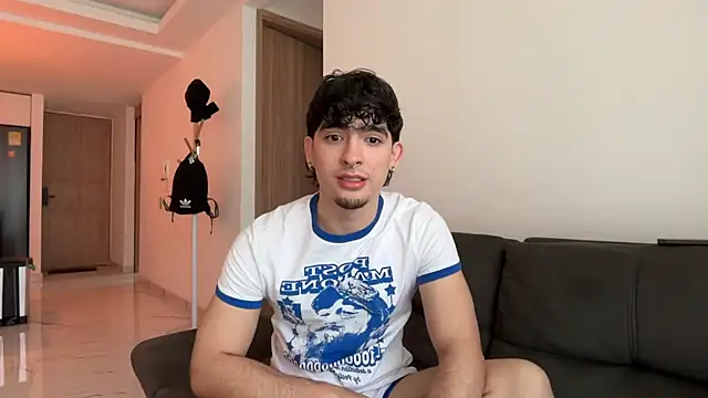 Snapshot of zenn_rush1 chatting on 03/16/26, 01:37 zenn rush1 online show from 03/16/26, 01:37