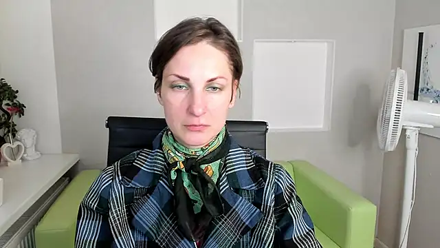 Snapshot of AuroraScript chatting on 12/04/24, 07:12 AuroraScript online show from 12/04/24, 07:12