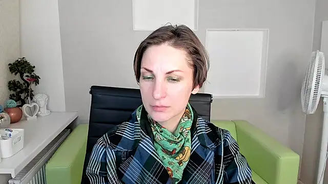 Snapshot of AuroraScript chatting on 12/05/24, 01:25 AuroraScript online show from 12/05/24, 01:25