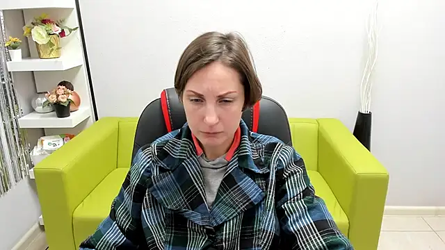 Snapshot of AuroraScript chatting on 12/26/24, 06:54 AuroraScript online show from 12/26/24, 06:54