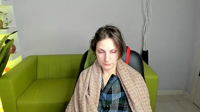 Snapshot of AuroraScript chatting on 01/12/25, 03:07 AuroraScript online show from 01/12/25, 03:07