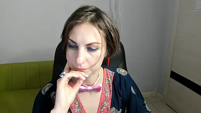 Snapshot of AuroraScript chatting on 01/25/25, 03:30 AuroraScript online show from 01/25/25, 03:30