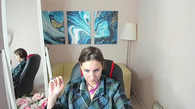 Snapshot of AuroraScript chatting on 01/27/25, 06:31 AuroraScript online show from 01/27/25, 06:31