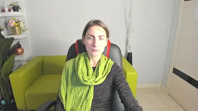 Snapshot of AuroraScript chatting on 02/03/25, 03:27 AuroraScript online show from 02/03/25, 03:27