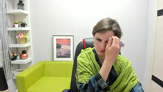 Snapshot of AuroraScript chatting on 02/26/25, 07:05 AuroraScript online show from 02/26/25, 07:05