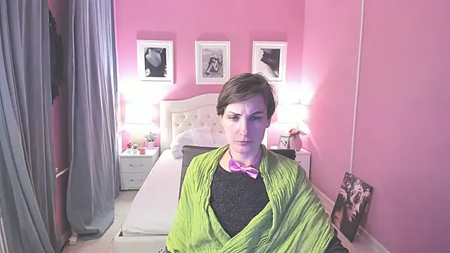 Snapshot of AuroraScript chatting on 03/12/25, 07:17 AuroraScript online show from 03/12/25, 07:17