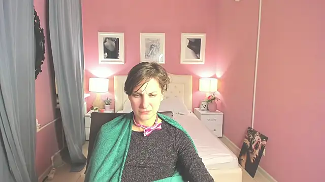 Snapshot of AuroraScript chatting on 03/13/25, 04:38 AuroraScript online show from 03/13/25, 04:38