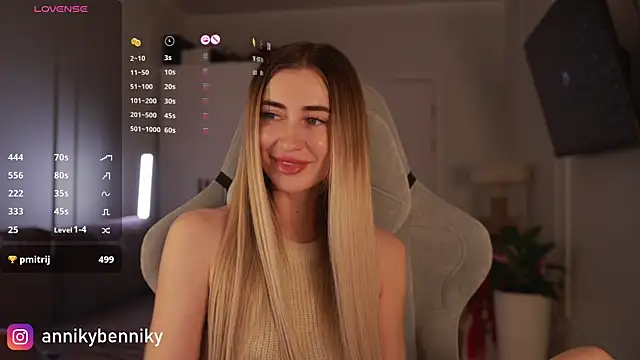 Coconutkittyy online show from 12/16/24, 05:11