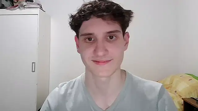 Snapshot of Spicylemon01 chatting on 04/24/26, 02:58 Spicylemon01 online show from 04/24/26, 02:58