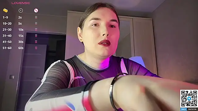 Snapshot of Maria_Bowie chatting on 03/10/26, 07:02 Maria Bowie online show from 03/10/26, 07:02