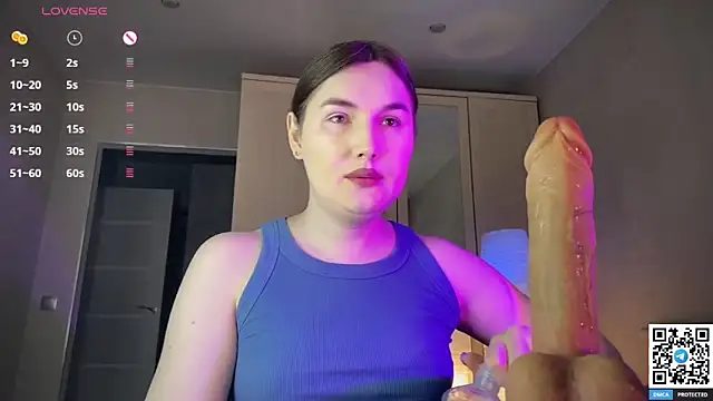 Snapshot of Maria_Bowie chatting on 04/05/26, 07:27 Maria Bowie online show from 04/05/26, 07:27