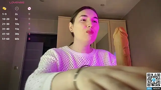 Snapshot of Maria_Bowie chatting on 04/10/26, 08:08 Maria Bowie online show from 04/10/26, 08:08