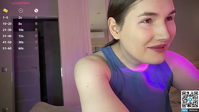 Snapshot of Maria_Bowie chatting on 04/15/26, 06:31 Maria Bowie online show from 04/15/26, 06:31