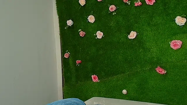 Huge Titties  online show from 01/06/26, 05:38