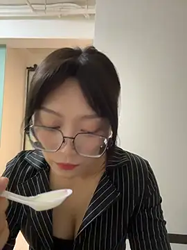 Snapshot of wt0314 chatting on 02/28/26, 01:45 wt0314 online show from 02/28/26, 01:45