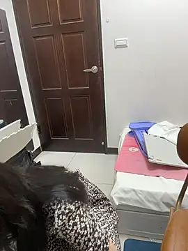 Snapshot of wt0314 chatting on 04/05/26, 01:41 wt0314 online show from 04/05/26, 01:41