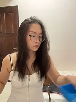 Snapshot of wt0314 chatting on 04/25/26, 01:03 wt0314 online show from 04/25/26, 01:03