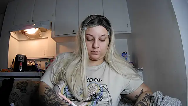 Snapshot of Lilithsincity chatting on 12/03/24, 04:03 Lilithsincity online show from 12/03/24, 04:03