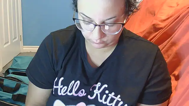 Snapshot of Lilithsincity chatting on 11/10/25, 12:48 Lilithsincity online show from 11/10/25, 12:48