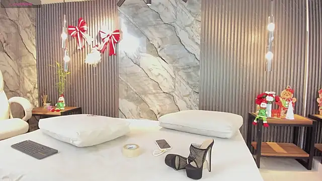 Snapshot of julietha_taylor chatting on 12/05/25, 02:53 julietha taylor online show from 12/05/25, 02:53