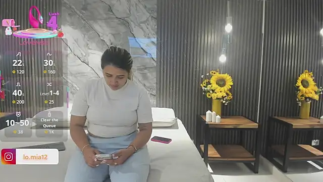 Snapshot of julietha_taylor chatting on 04/21/26, 12:45 julietha taylor online show from 04/21/26, 12:45