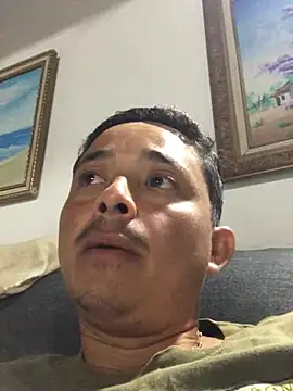 isacalejandroo online show from 01/16/25, 04:17