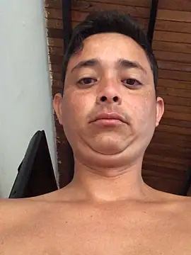 isacalejandroo online show from 01/27/25, 02:35