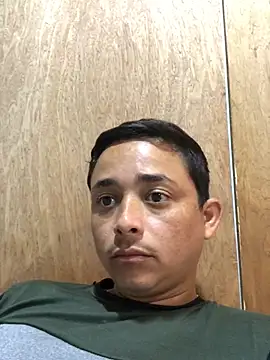 isacalejandroo online show from 01/28/25, 08:58