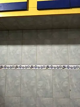 isacalejandroo online show from 02/16/25, 02:31