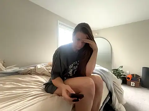 Snapshot of MissSwitch chatting on 10/07/25, 02:03 MissSwitch online show from 10/07/25, 02:03