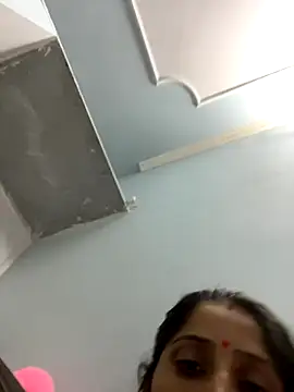 Snapshot of HotRiyacpl chatting on 11/28/25, 03:47 HotRiyacpl online show from 11/28/25, 03:47