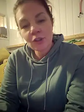 Snapshot of 420Curvybabe chatting on 01/16/25, 04:50 420Curvybabe online show from 01/16/25, 04:50