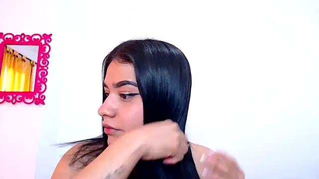 SaraBlosson online show from 03/20/25, 06:53