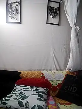 Snapshot of Rosy_sexxx chatting on 04/02/26, 08:50 Rosy sexxx online show from 04/02/26, 08:50