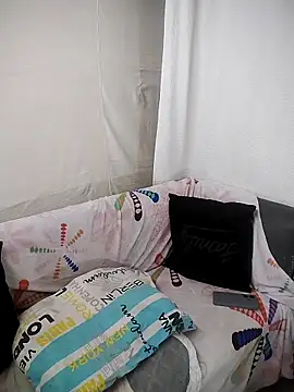 Snapshot of Rosy_sexxx chatting on 04/14/26, 12:49 Rosy sexxx online show from 04/14/26, 12:49