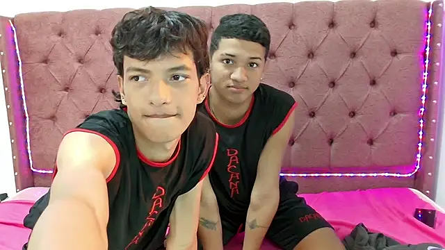 Snapshot of boys_yourparty chatting on 01/27/25, 01:30 boys yourparty online show from 01/27/25, 01:30