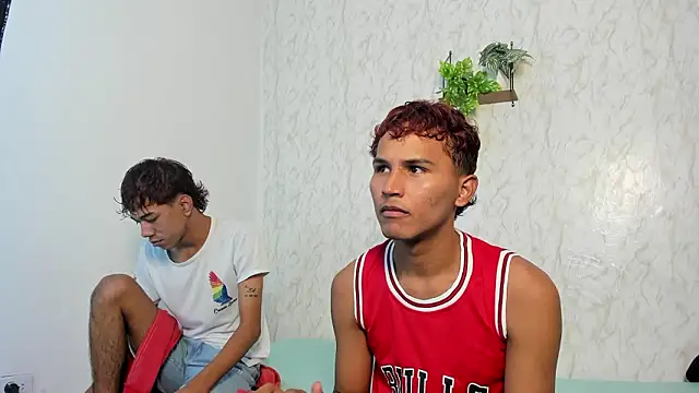 Snapshot of boys_yourparty chatting on 03/29/26, 01:05 boys yourparty online show from 03/29/26, 01:05