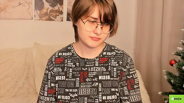 Snapshot of Funny_bunnyy chatting on 12/16/24, 09:31 Funny bunnyy online show from 12/16/24, 09:31