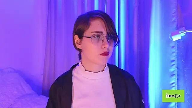 Snapshot of Funny_bunnyy chatting on 02/08/25, 01:43 Funny bunnyy online show from 02/08/25, 01:43