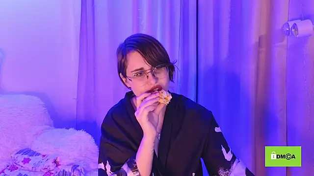 Snapshot of Funny_bunnyy chatting on 02/08/25, 08:32 Funny bunnyy online show from 02/08/25, 08:32