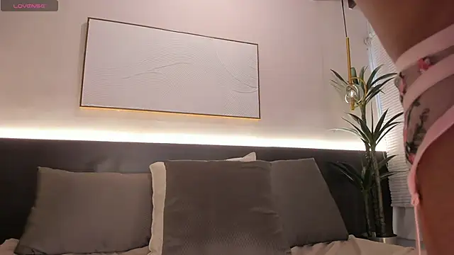 SophieBlake online show from 02/16/25, 07:27