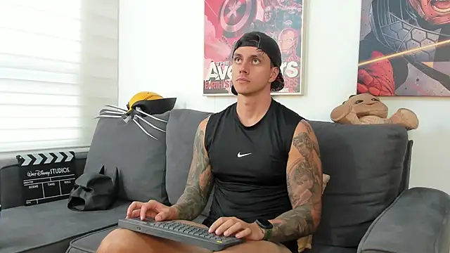 Snapshot of JeanBroc chatting on 11/22/25, 09:58 JeanBroc online show from 11/22/25, 09:58