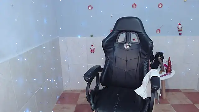 kiara scottt online show from 12/27/24, 01:28