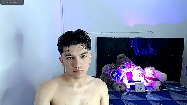 benji hoter online show from 10/21/25, 10:54