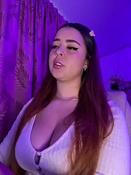 Snapshot of April_Beckett1 chatting on 12/11/24, 10:47 April Beckett1 online show from 12/11/24, 10:47